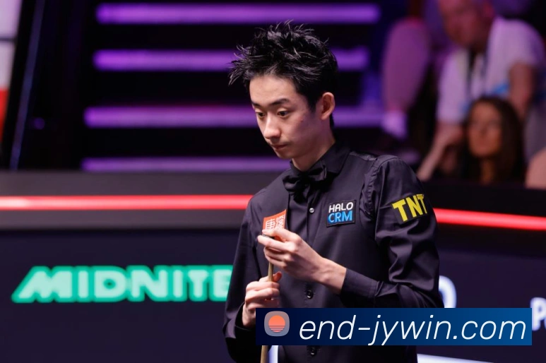 乌拉圭神锋卡瓦尼足球生涯高光与竞技价值解析 乌拉圭神锋卡瓦尼足球生涯高光与竞技价值解析
